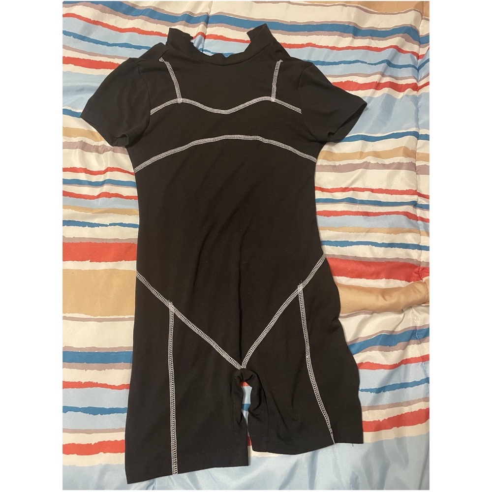 Contrast stitch shorts romper